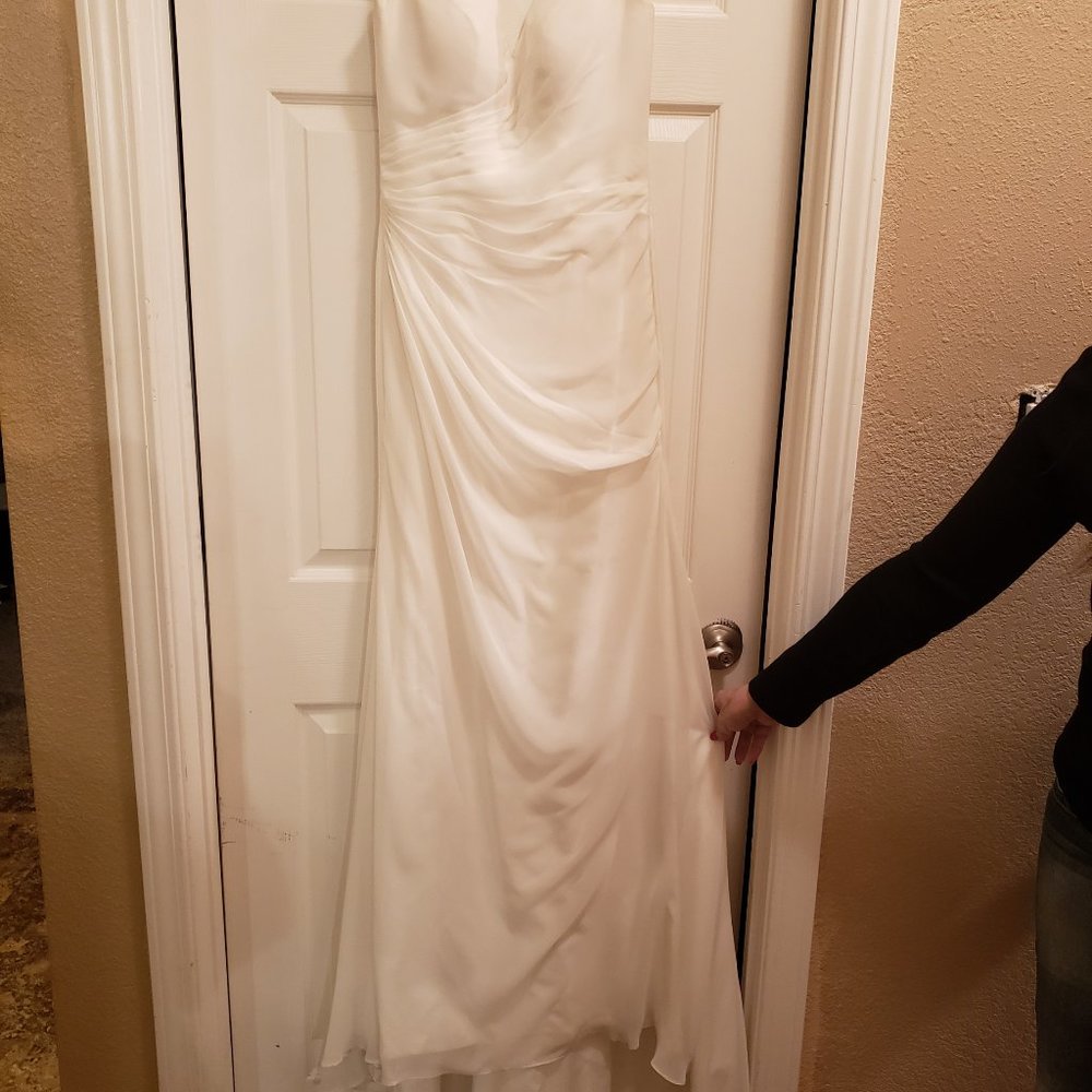 Association of Wedding Gowns Specialists Moonlight size 8